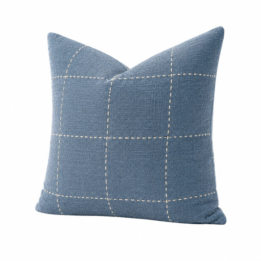 Cuscino decorativo quadrato 45 x 45 cm in tessuto blu con cuciture a griglia - stile moderno