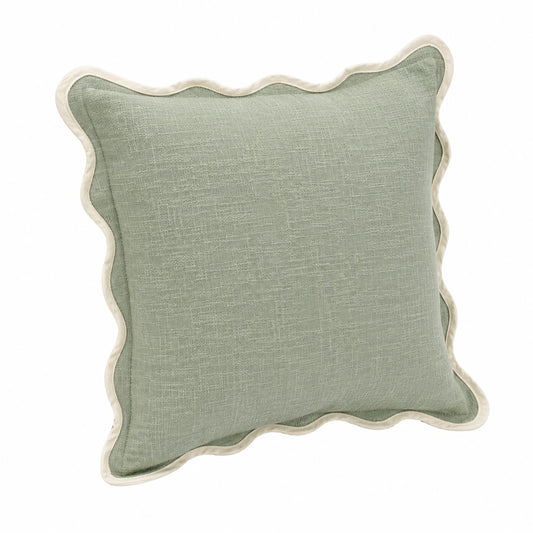 Cuscino decorativo quadrato 45 cm in tessuto verde salvia con bordo ondulato
